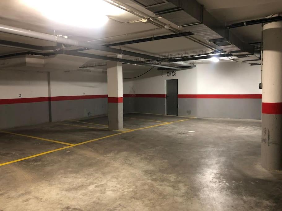 Luminoso Apartamento Con Garaje En El Centro Malaga Ngoại thất bức ảnh